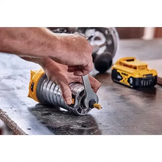 DeWalt 20V MAX* XR‚® Cordless Compact Router