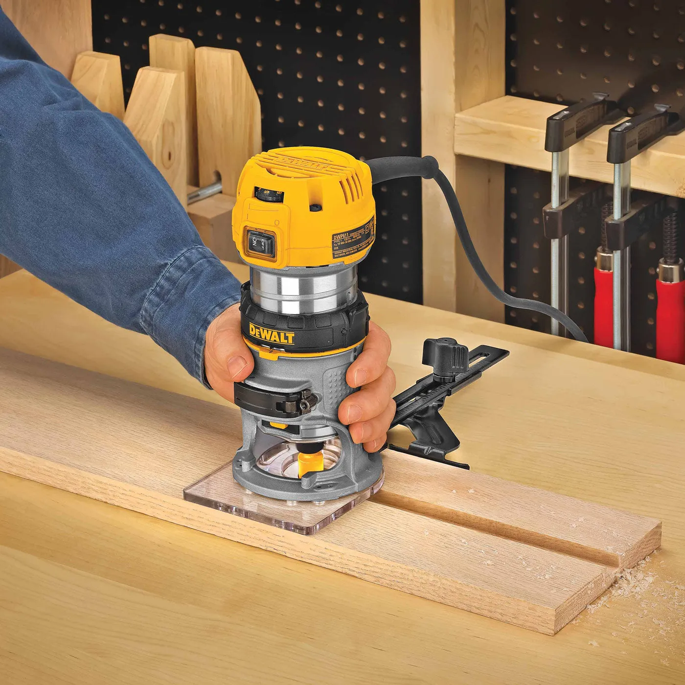 DeWalt DWP611 1-1/4 HP Max Torque Variable Speed Compact Router