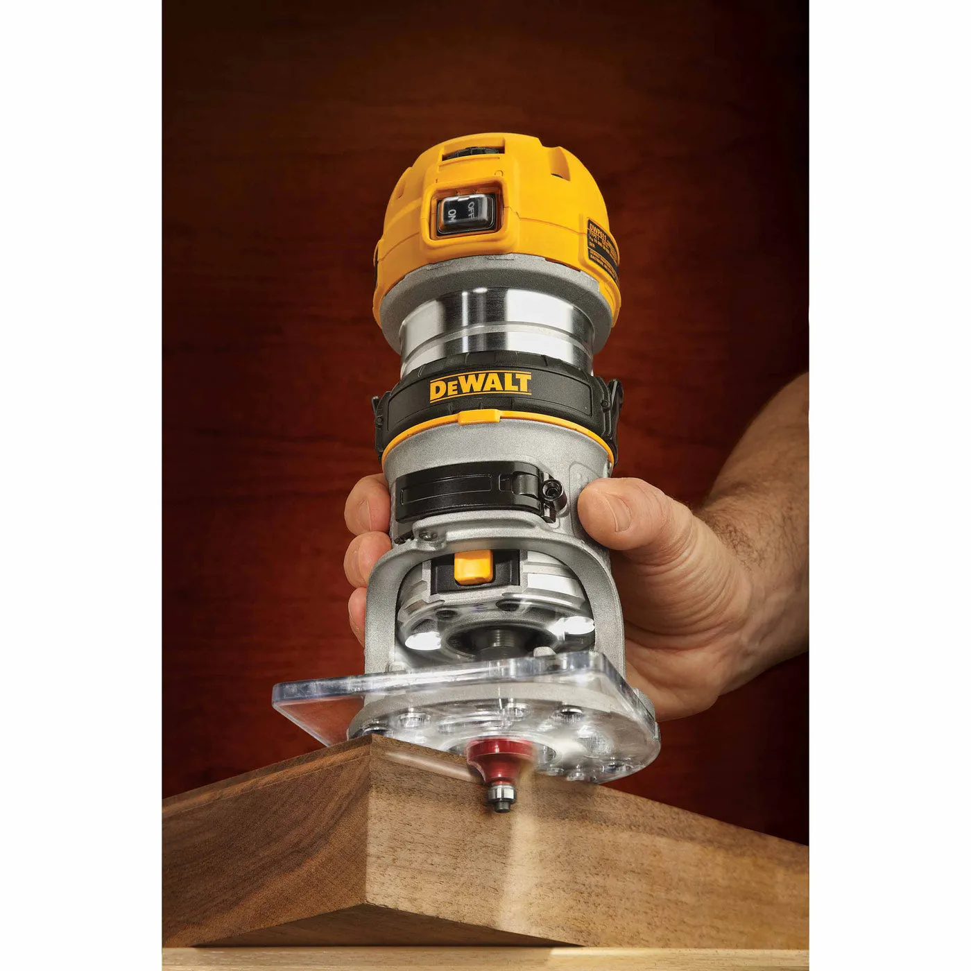 DeWalt DWP611 1-1/4 HP Max Torque Variable Speed Compact Router