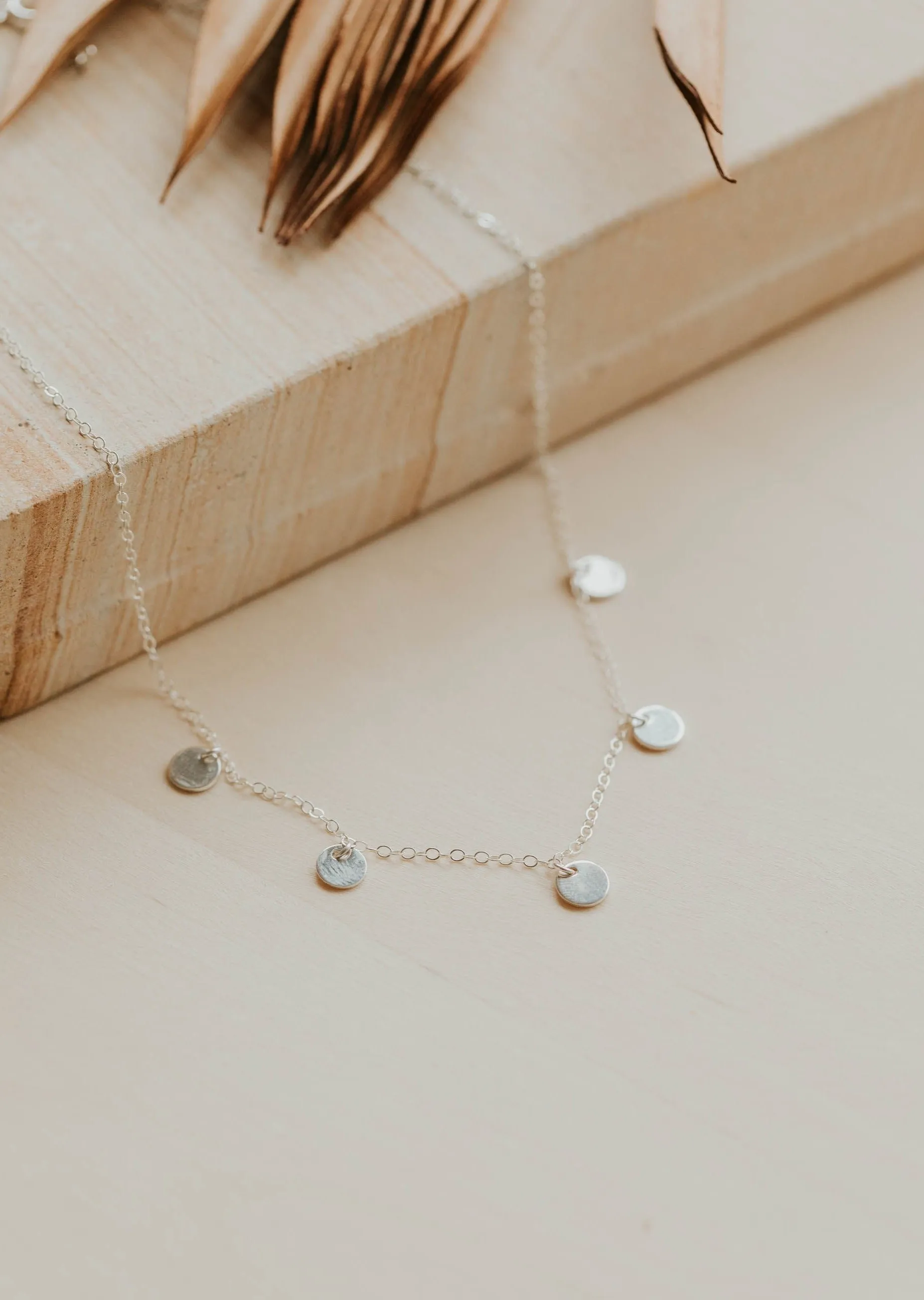 Quinate Necklace